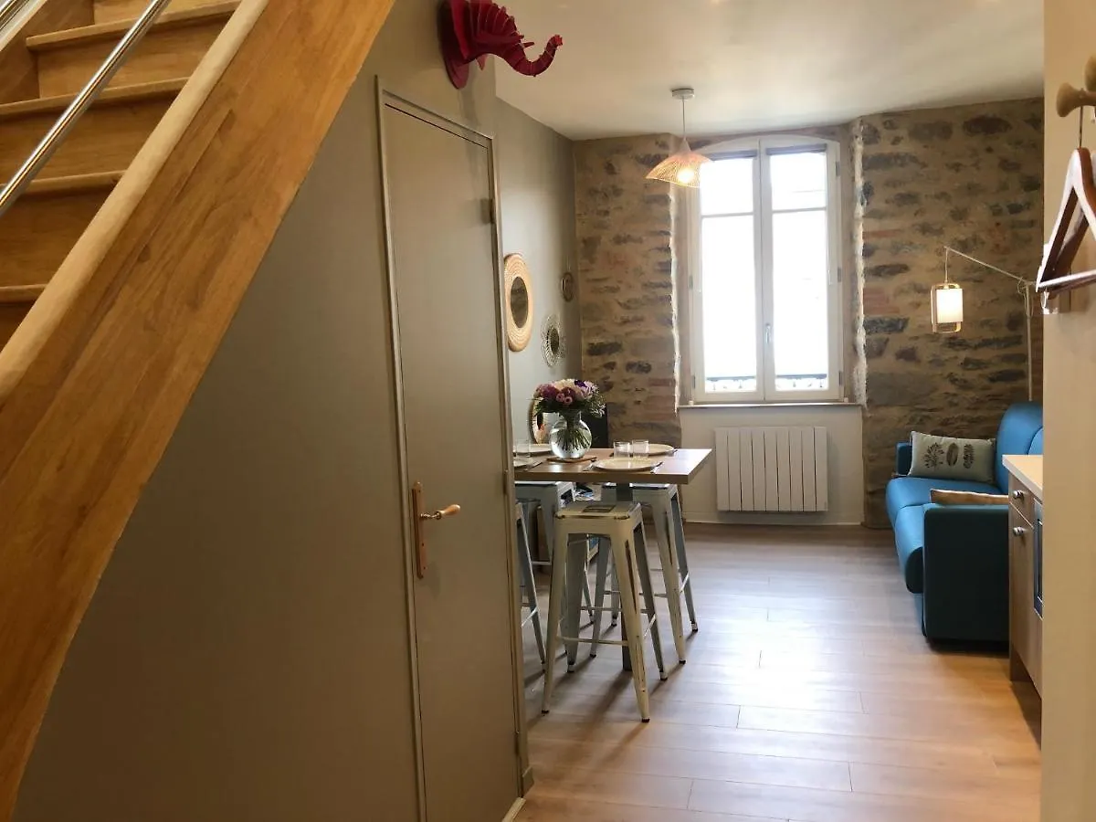 Appartement en duplex centre-ville BOHEME Vannes 0*,  France